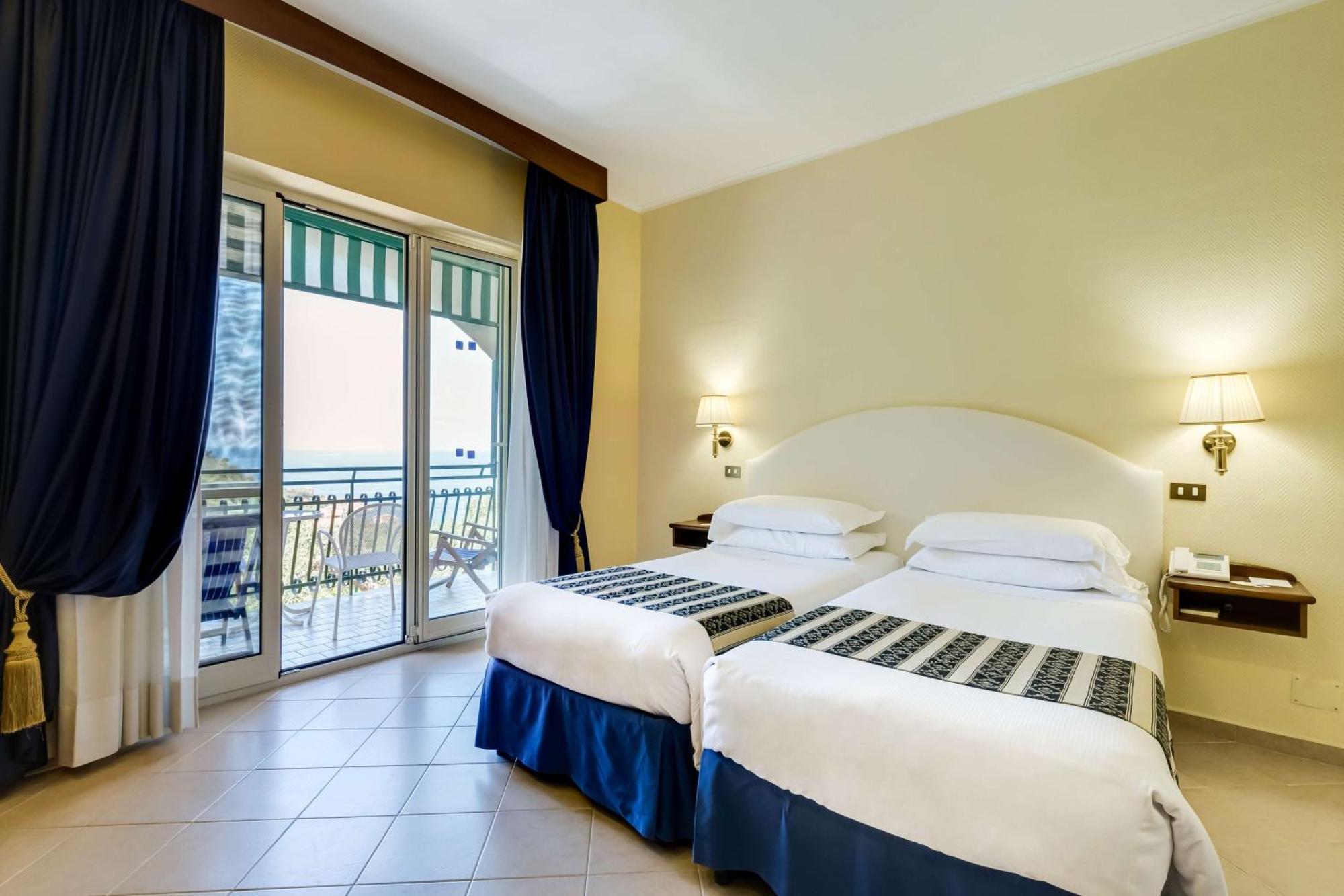 Classic Kamer met Balkon en Uitzicht op Zee