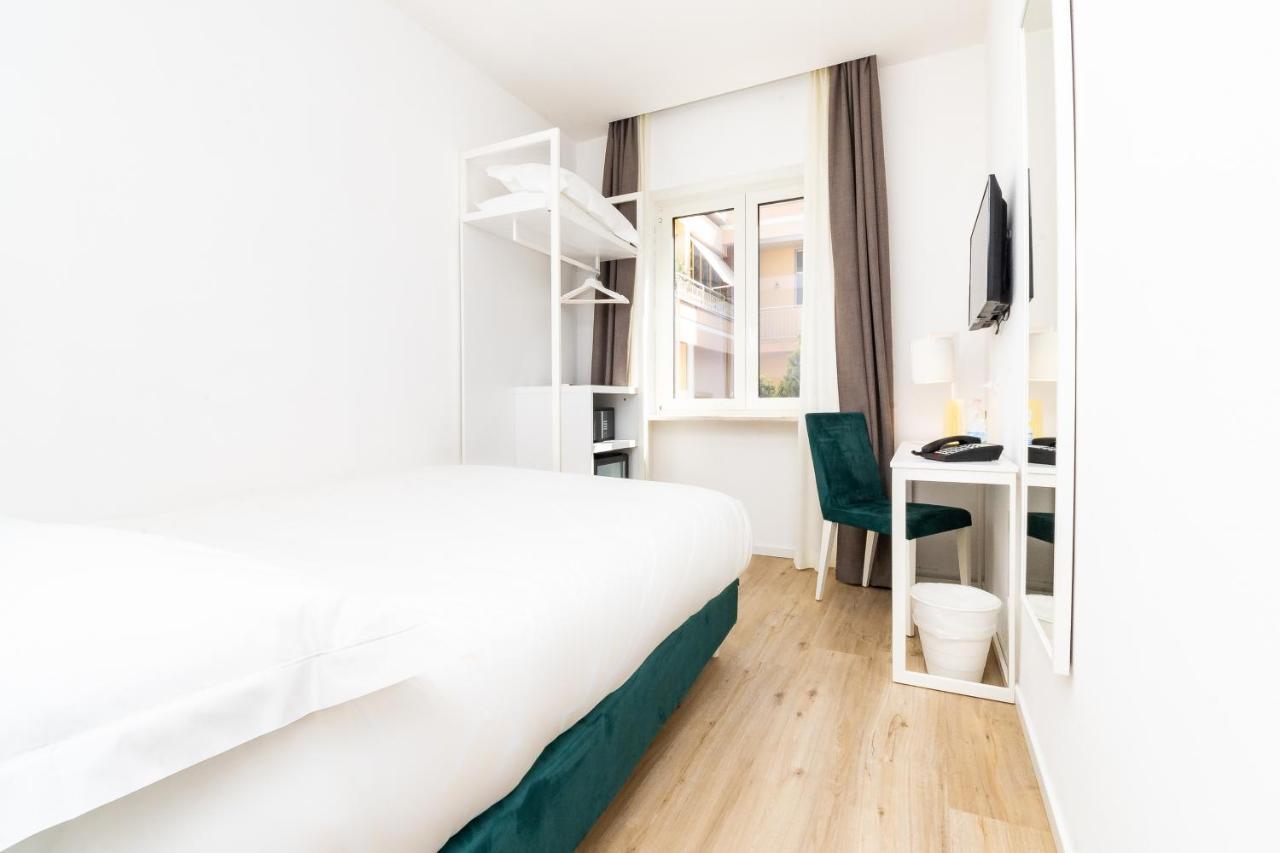 Single Room,1318851652:JPEG