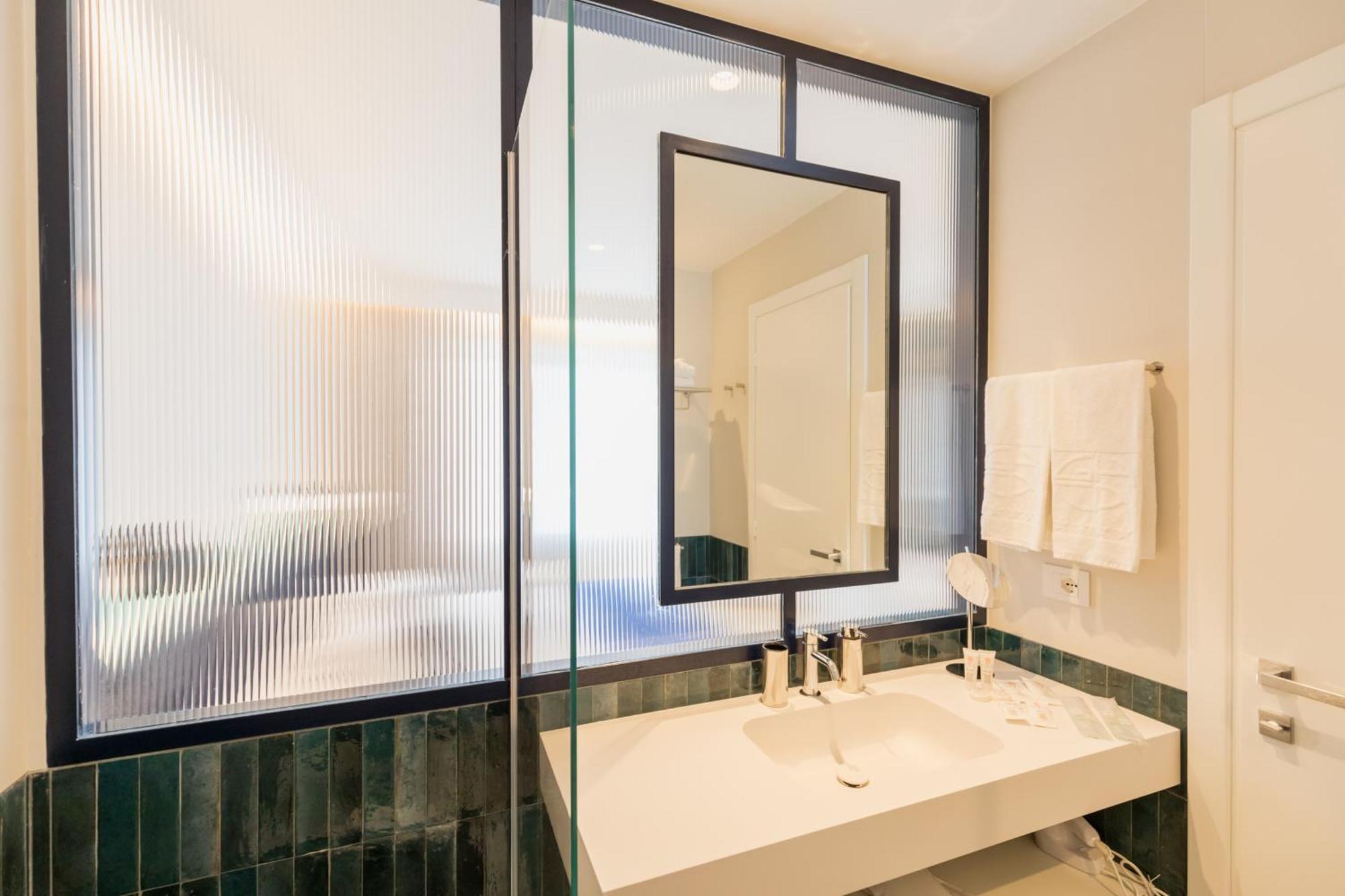 Suite with Hot Tub