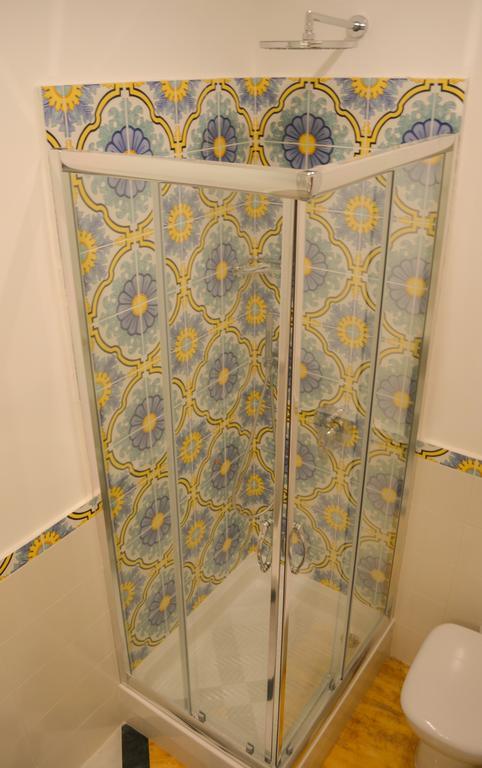 Double Room with Patio,325111105:JPEG