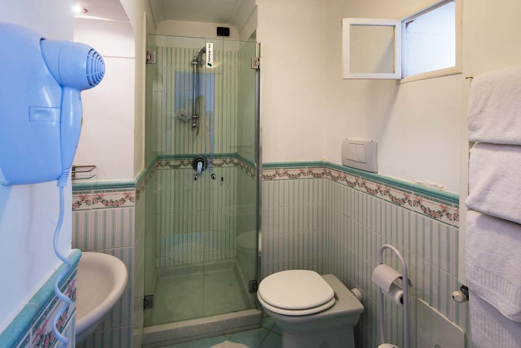 Double Room,397507569:JPEG
