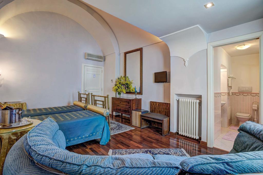 Double or Twin Room,397507623:JPEG