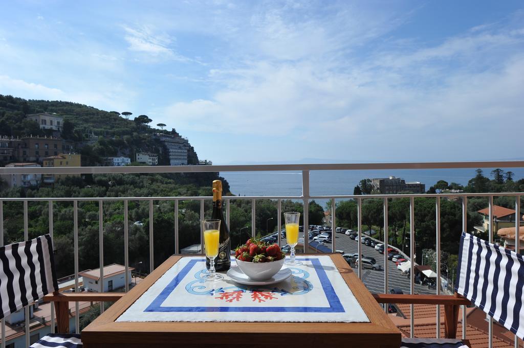Deluxe Double or Twin Room with Sea View