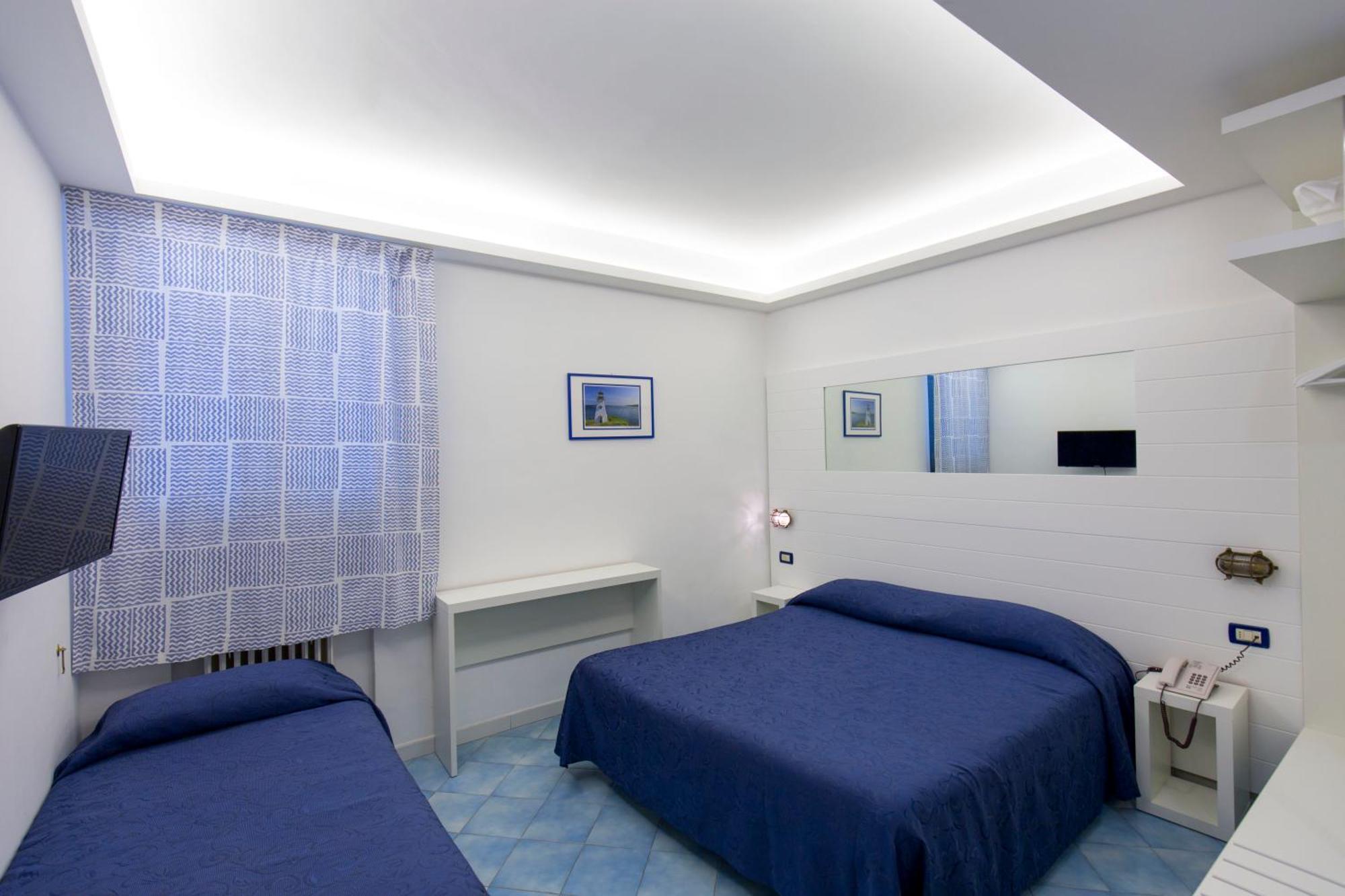 Triple Room Sea View