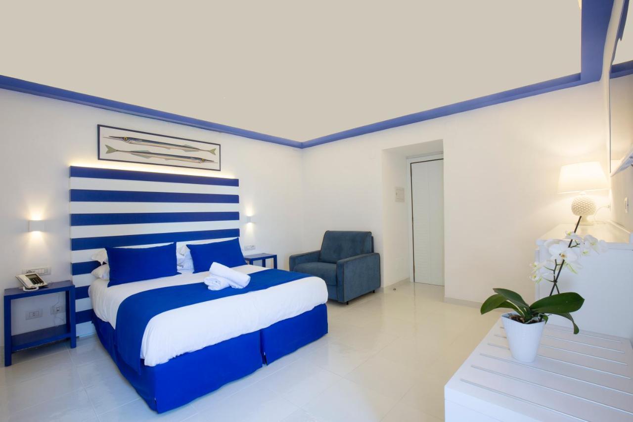 Triple Room Sea View