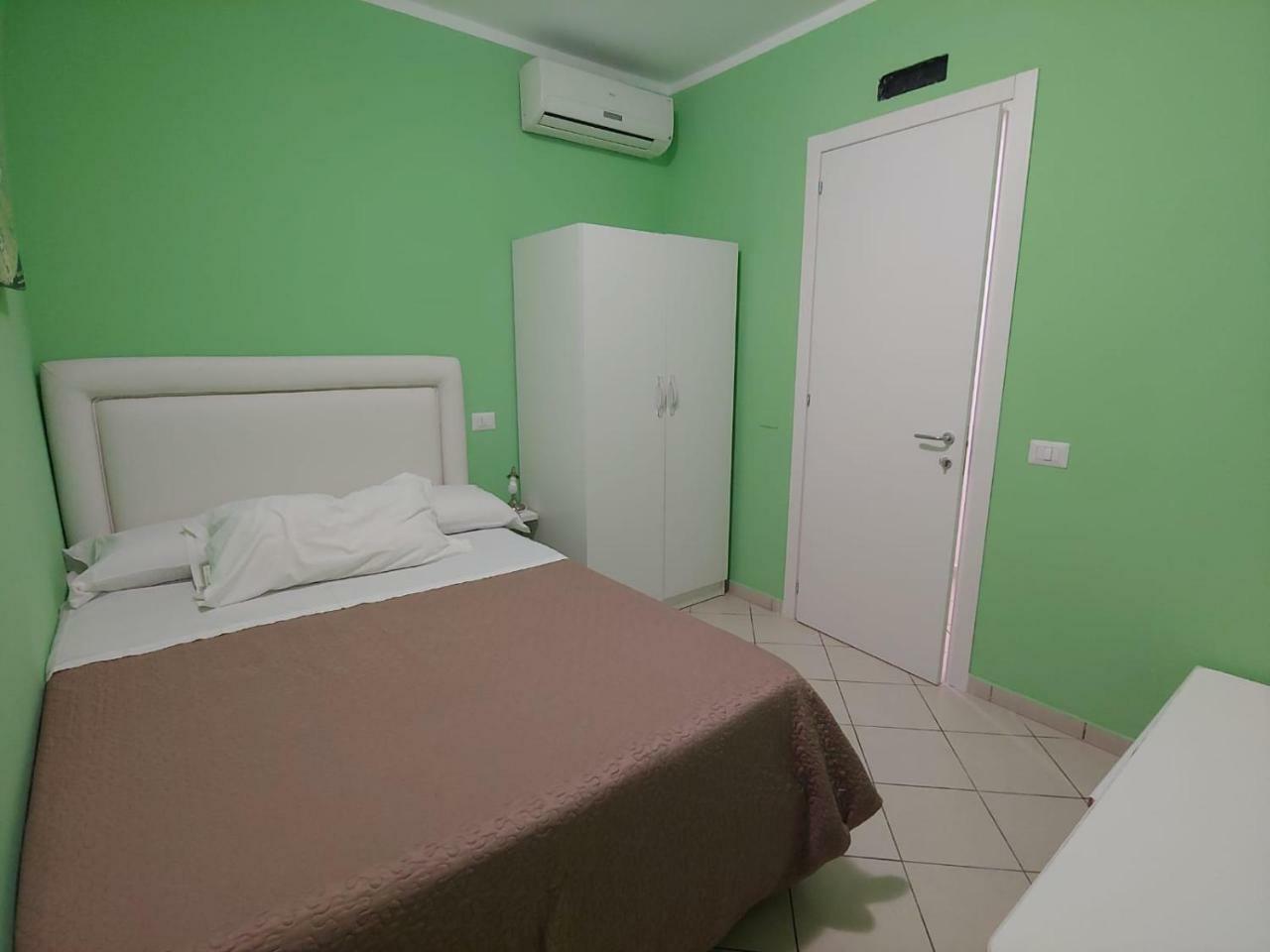 Single Room - Basement