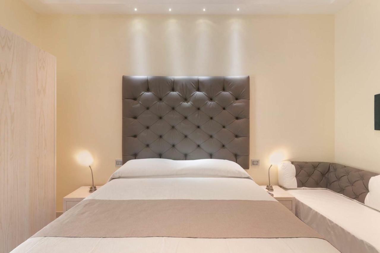 Junior Suite,779749770:JPEG