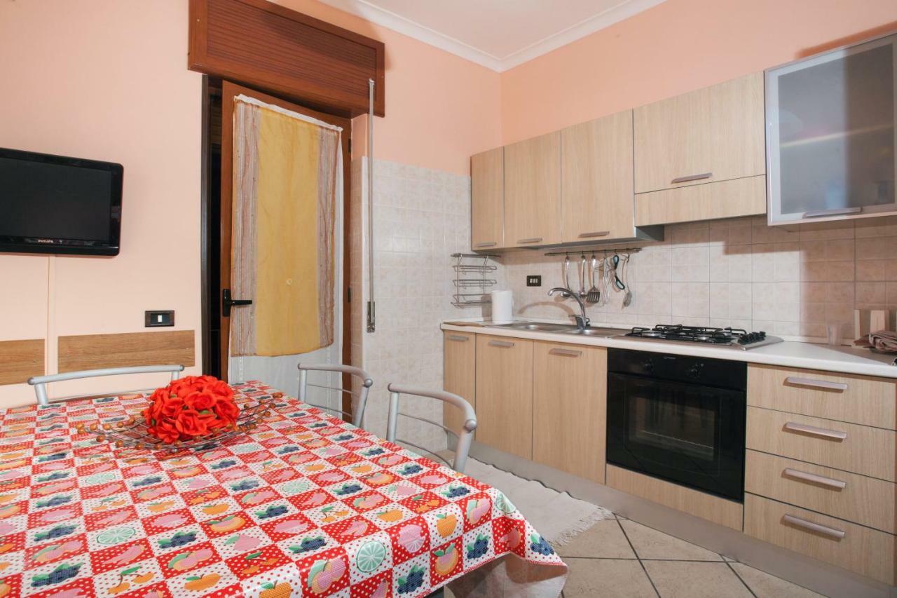 Two-Bedroom Apartment,891185497:JPEG