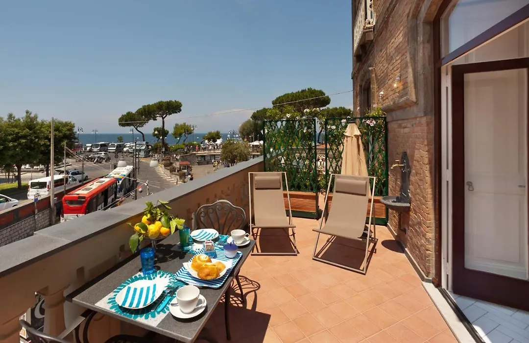 Amore Rentals - Appartamento La Terrazza Sul Porto 2-1
