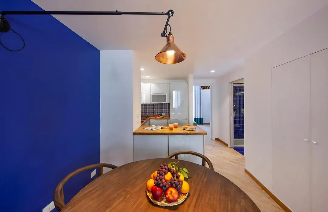 Gorgeous Apartment In The Center: Sorrento!-1
