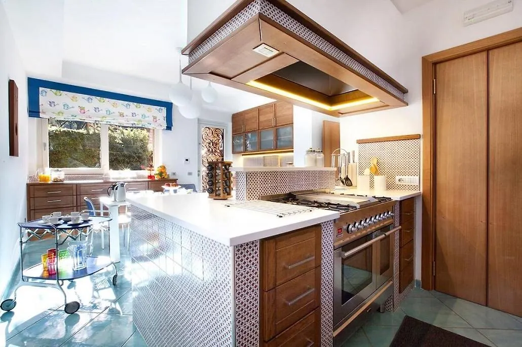 Villa Daniela With Swimming Pool-1