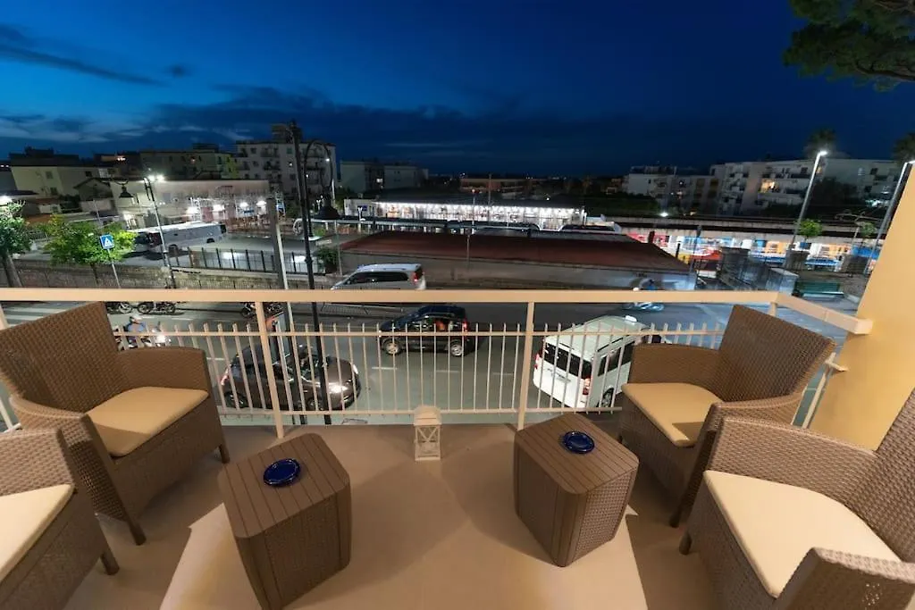 Charming Luxury Apartment: Sorrento Center-1
