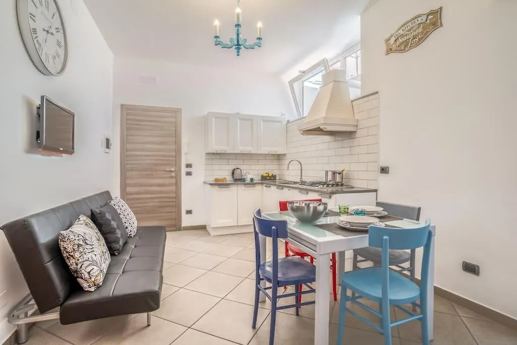 Sorrentovibes - Two Bedrooms Apt In Sorrento Center With Terrace-1
