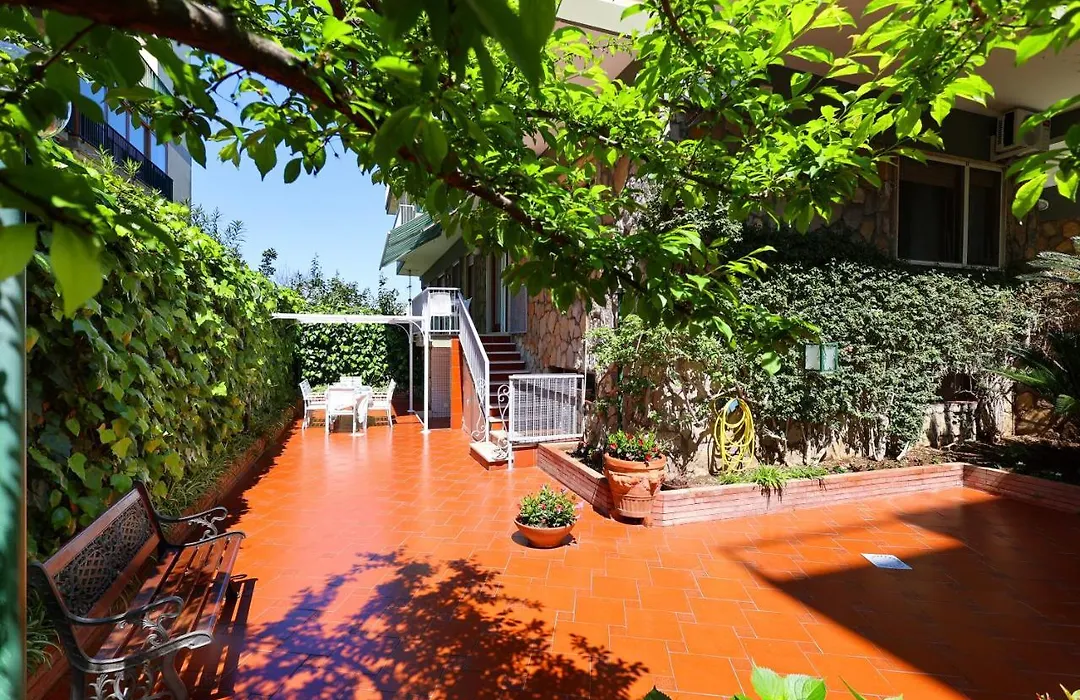 Garden House Giulia-1