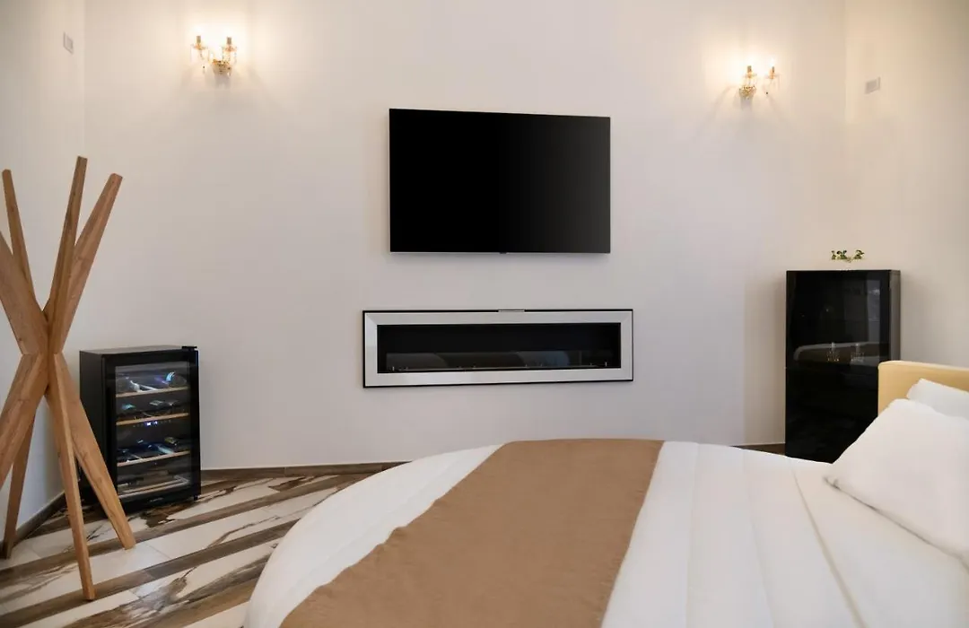 Sant'Antonino Luxury Suite-1