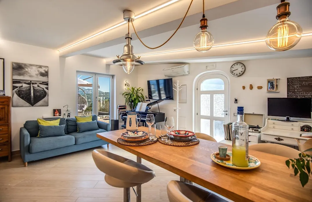 Enchanting Loft - Villa Caruso 2-1