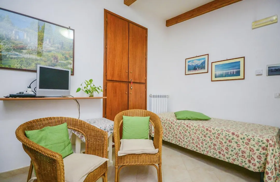 Luxurious Mansion In Sorrento With Garden-1