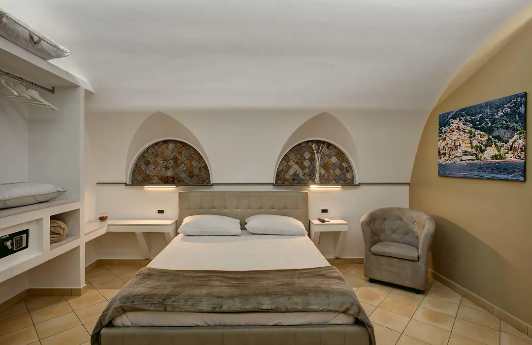 Cuore Di Sorrento Suites-1