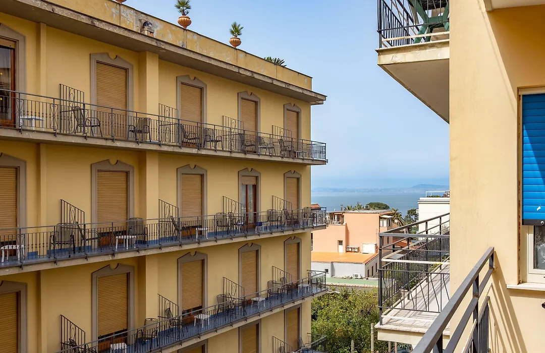 Yourhome - Corso Italia Apt In Sorrento-1