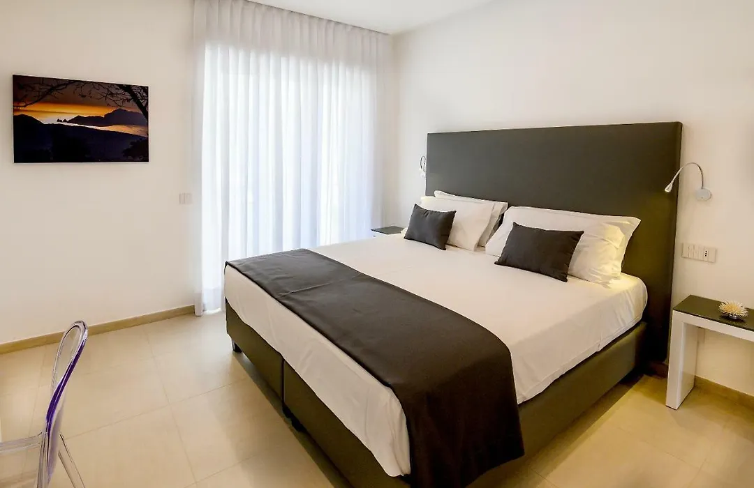Angiolina Suite-1