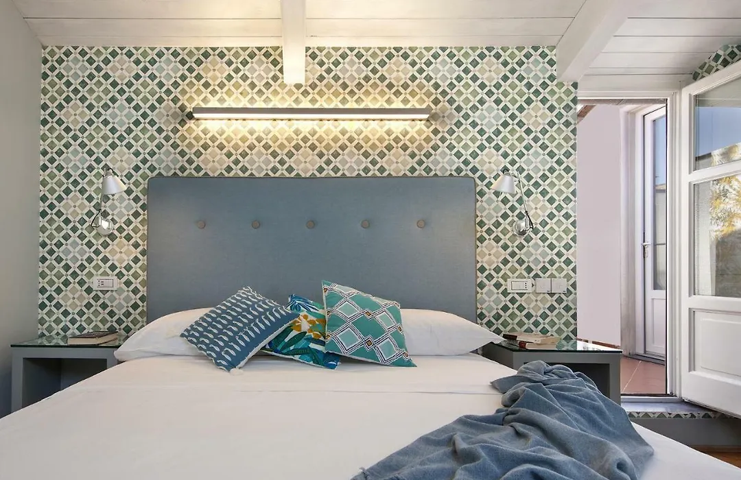 Amore Rentals - Casa La Maisonette-1
