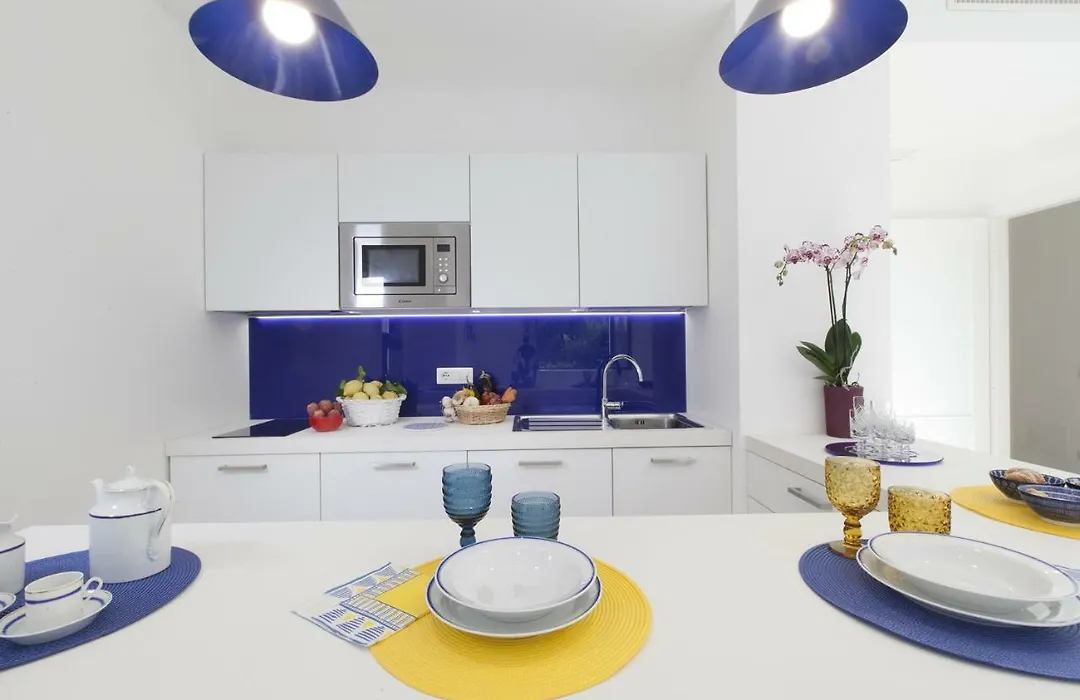 Amore Rentals - Sara Home 1-1