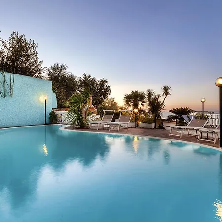 Amore Rentals - Villa Bianca 1-2