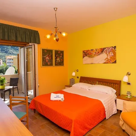 B&B Sorrento Garden-3