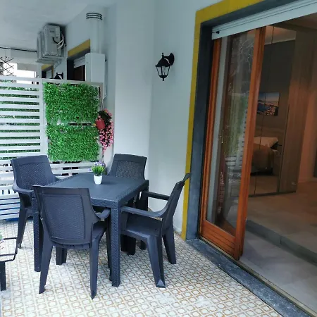 Sorrento'S Holidays Room 1-2