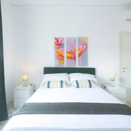 Cozy Sorrento Apartment-2