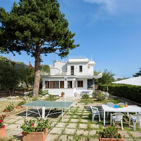 Villa Louise Sorrento-2