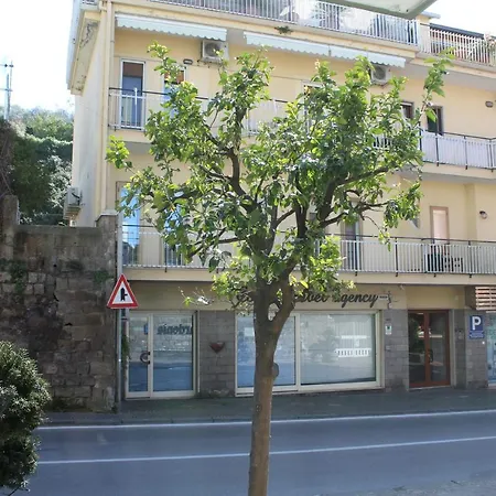 Sorrento Comfort House Con Piscina-2