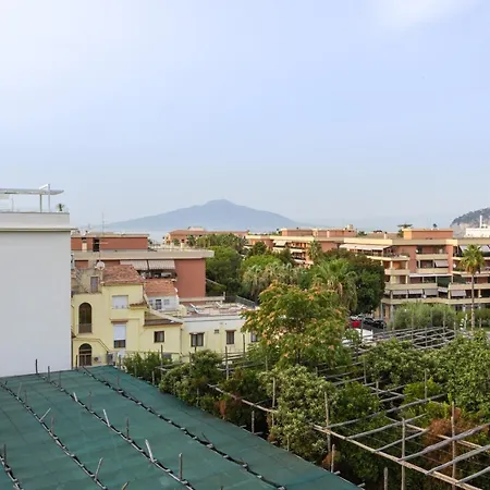 Sorrentovibes - Family Home With Terrace & Amazing View In Sorrento Center-3
