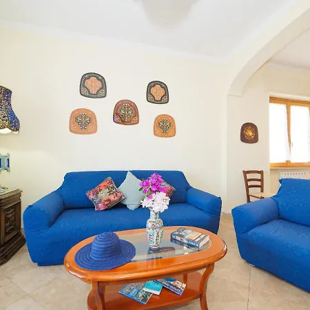 Aranci Apt 67- Up Sorrento Station & Vesuvius View-2