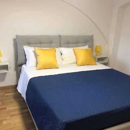 William Apt-3