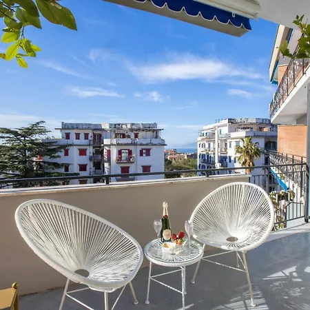 Sorrentovibes - Stylish & Elegant Flat With Terrace-2