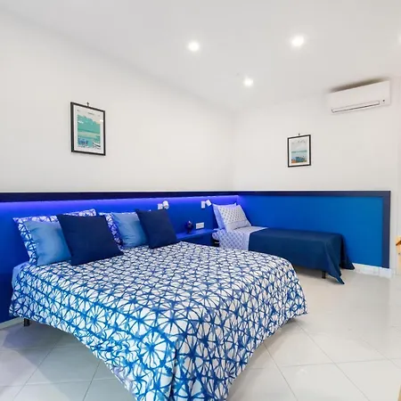 Cafiero Blue Guest House-2