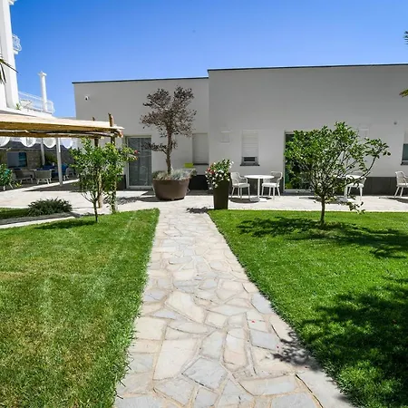 Villa Marina Grande-2