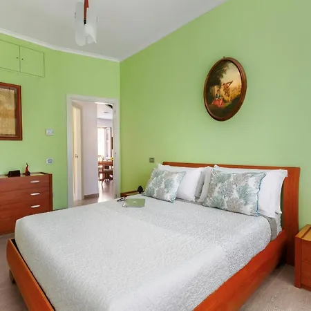 Amore Rentals - Rose Sorrento House-3