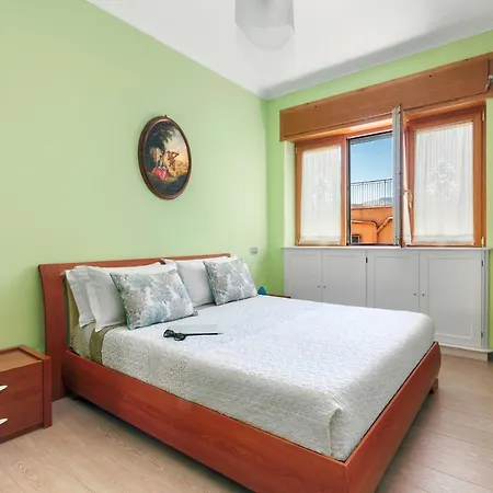 Amore Rentals - Rose Sorrento House-2