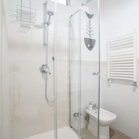 Sorrentovibes - Two Bedrooms Apt In Sorrento Center With Balcony-2