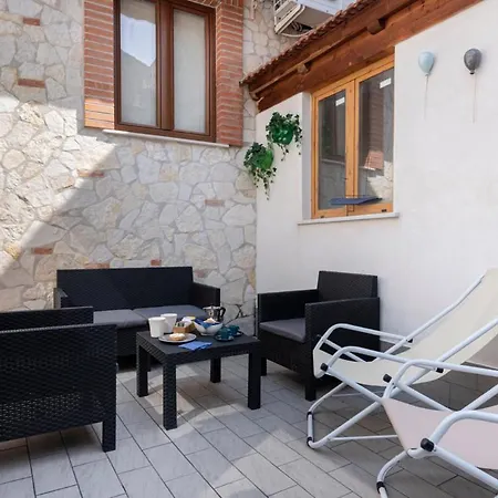 Sorrentovibes - Two Bedrooms Apt In Sorrento Center With Terrace-3
