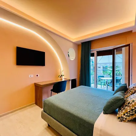 Yourhome - Lucrezia Suites-3