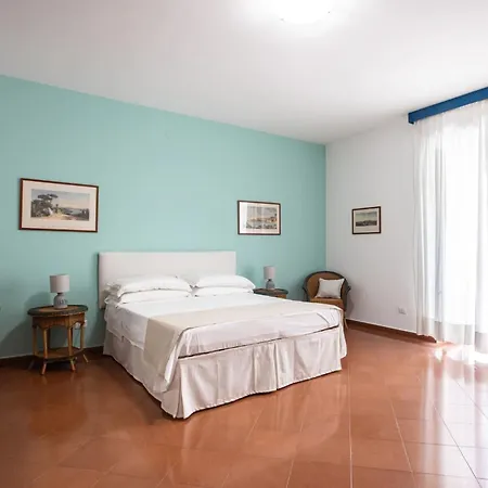 Sorrentovibes - Charming Bedroom In Sorrento With Balcony-3