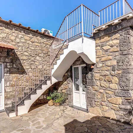 Villa Giulia Boutique Views Pool And Guest Services By Feeling Italy-3