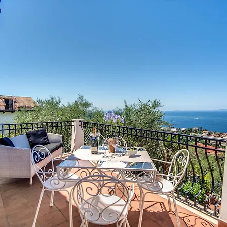M Suites Sorrento-2