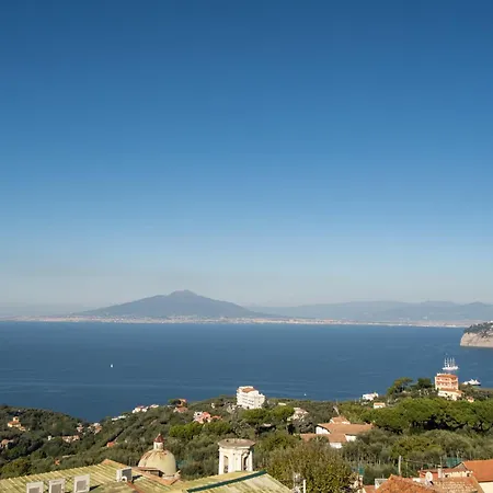 Holiday House Aura Sea View-3