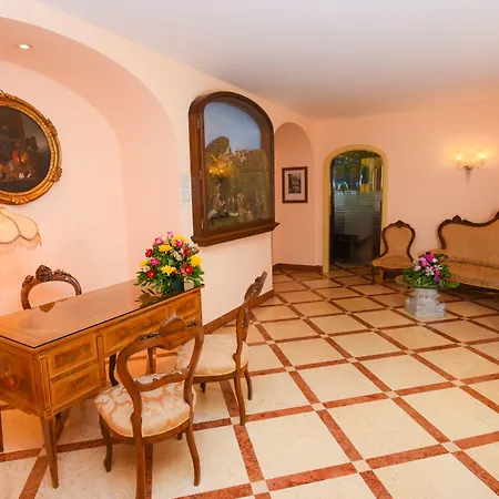 Hotel Antiche Mura-3