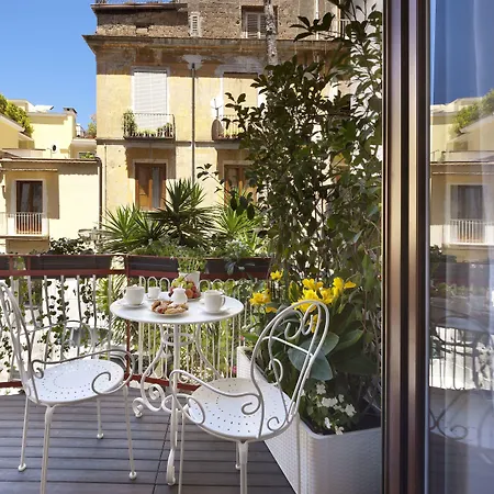 Sorrento Flower Rooms-2