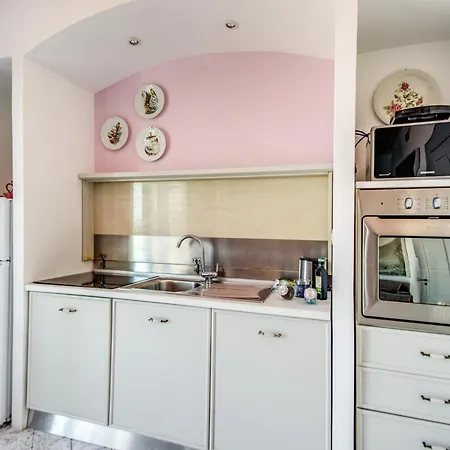 M Suites Sorrento-3